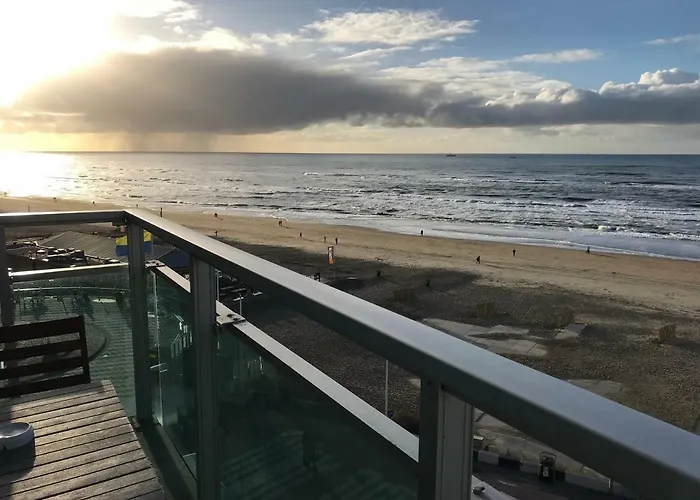 Berrie\'S Sea View